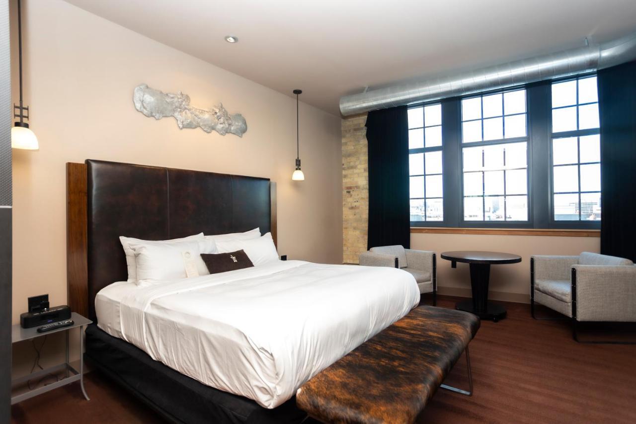 The Iron Horse Hotel (Adults Only) Milwaukee Exterior photo