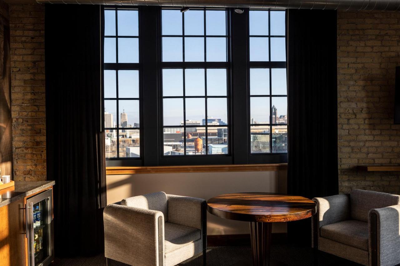 The Iron Horse Hotel (Adults Only) Milwaukee Exterior photo